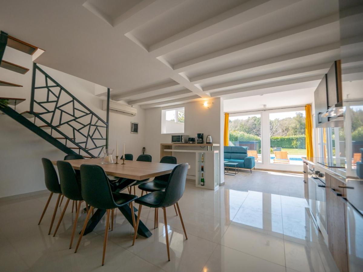 Villa Vinky Pula Ngoại thất bức ảnh