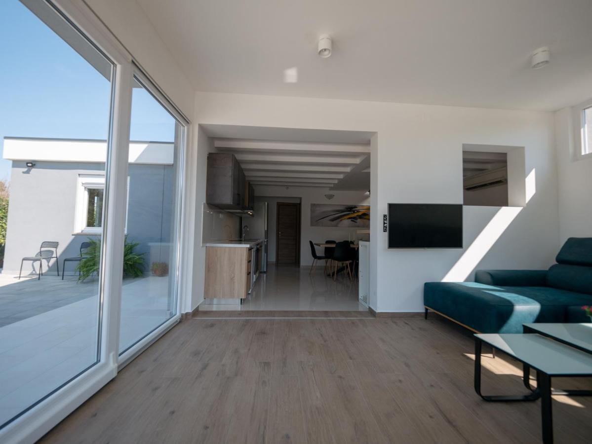 Villa Vinky Pula Ngoại thất bức ảnh